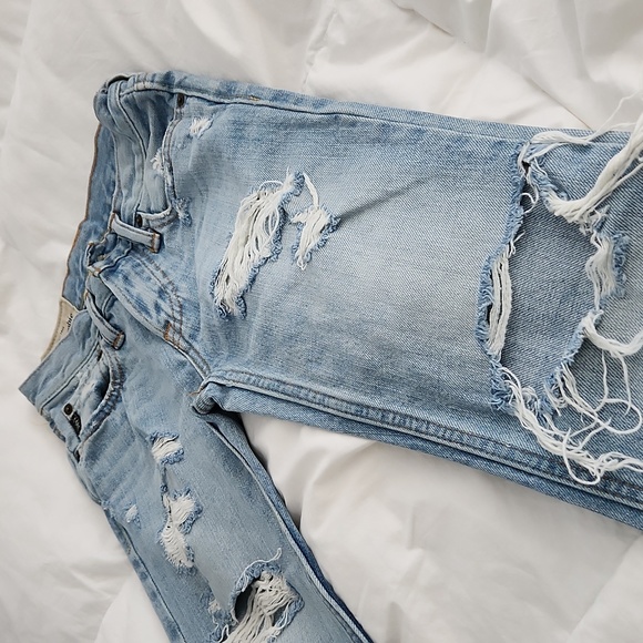 BOYS Abercrombie Distressed Jeans - Picture 2 of 4